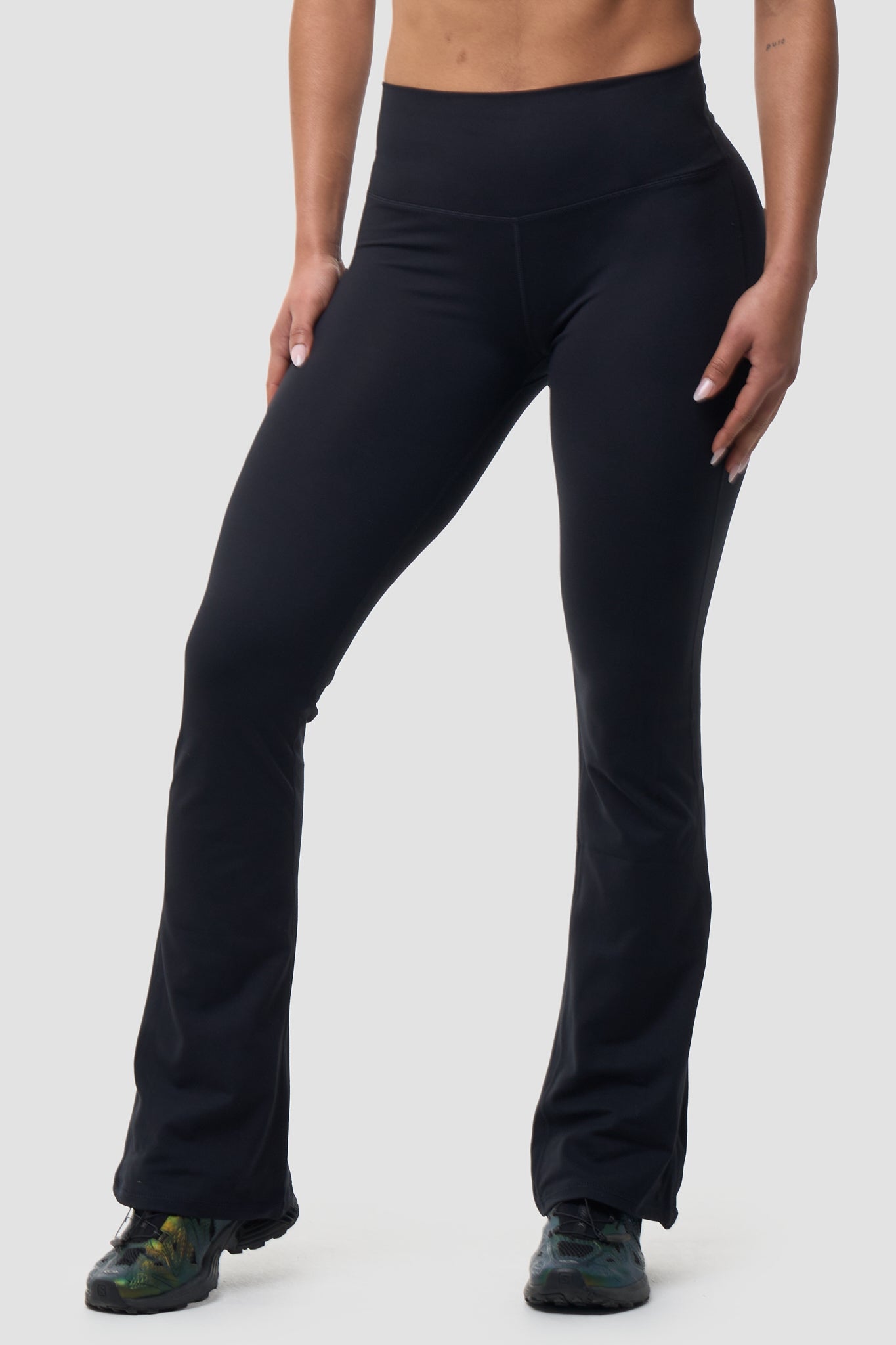 Lux Essential Sculpt Flare Leggings – Flare Yoga Pants – SMR Leisure